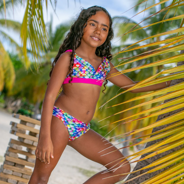 fin fun bikini top regenboog voorkant